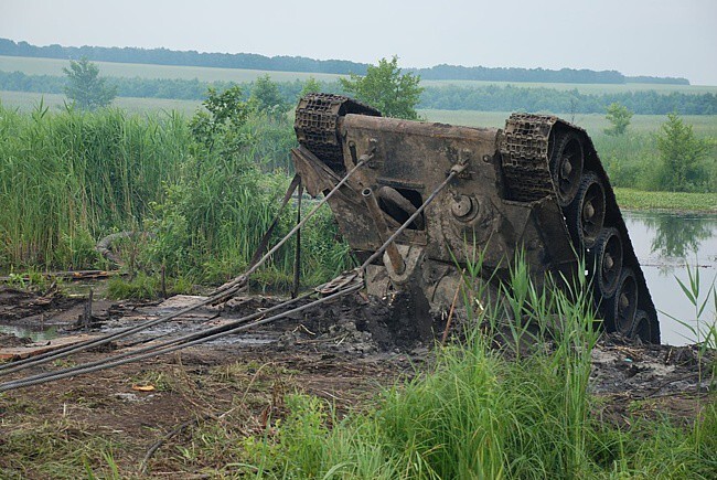 Подъем танка Т-34 в Черкасской области. 17-18 июня 2008 года