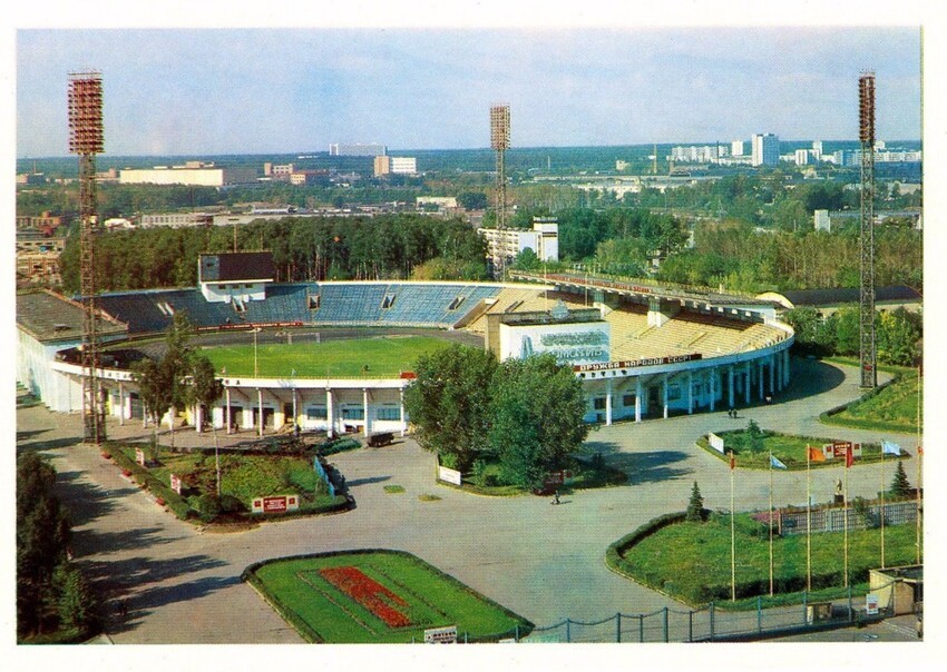 Центральный стадион "Локомотив". Фото В.Иванова.