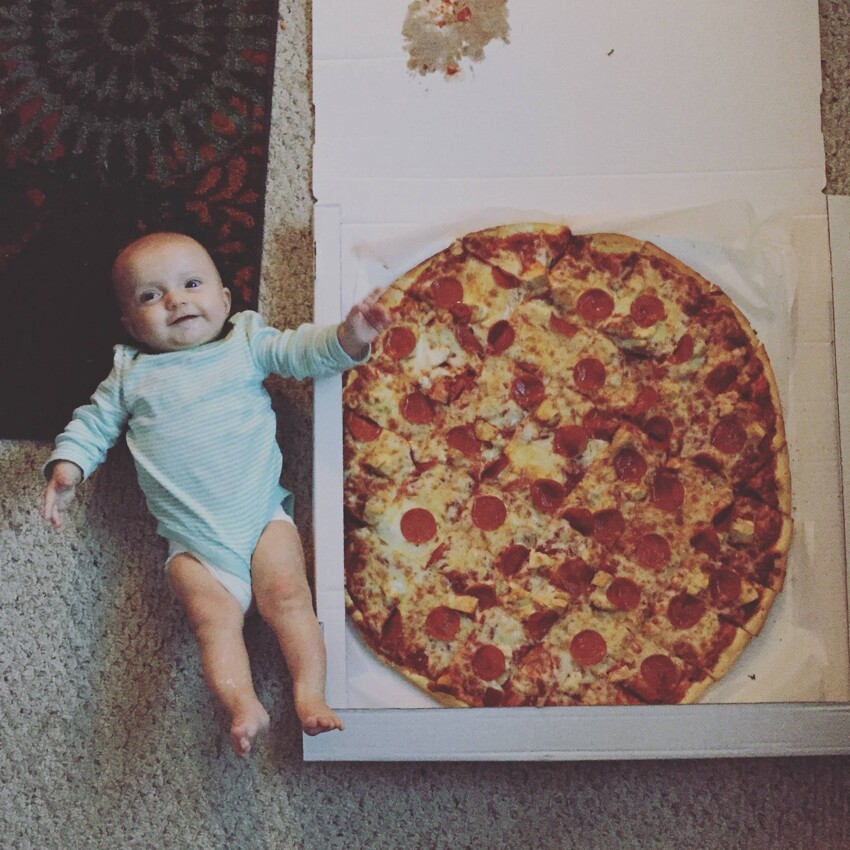 Малыш и пицца