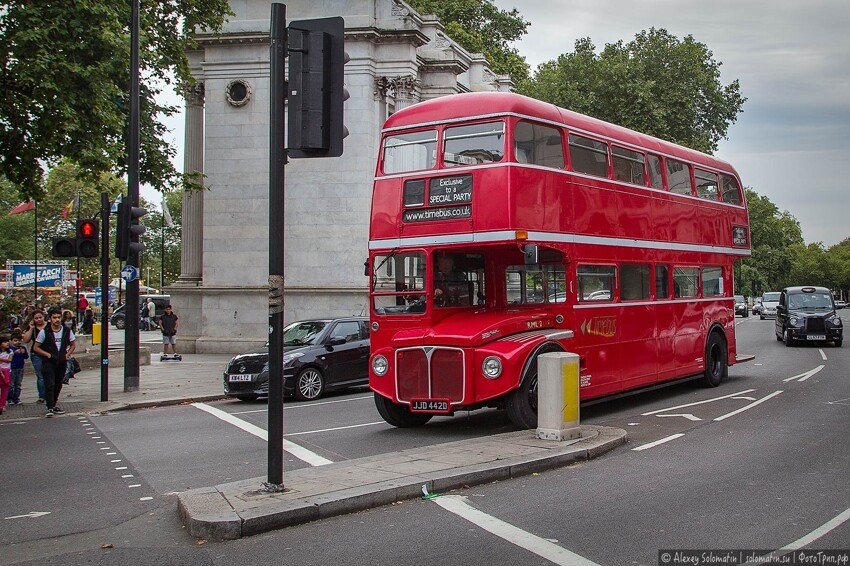 Routemaster- красный лондонский автобус