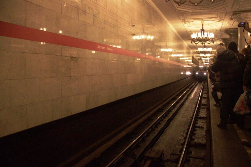 Как я прокатился на первом поезде питерского метро