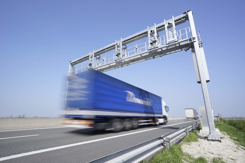 Платные дороги для грузовиков: дальнобойщиков снова обманули
