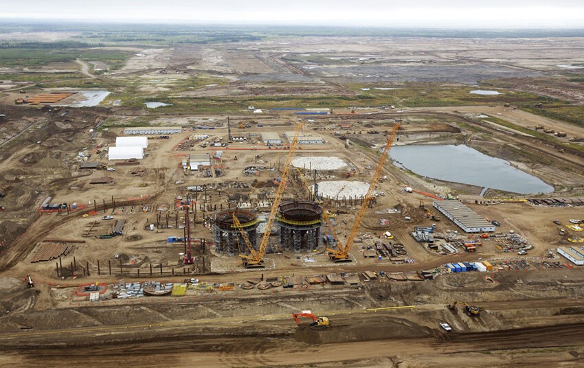 12. Строительство нового завода по переработке битуминозной нефти, Форт МакМюррей.