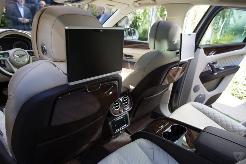 Bentley Bentayga обзавелся спецверсией First Edition