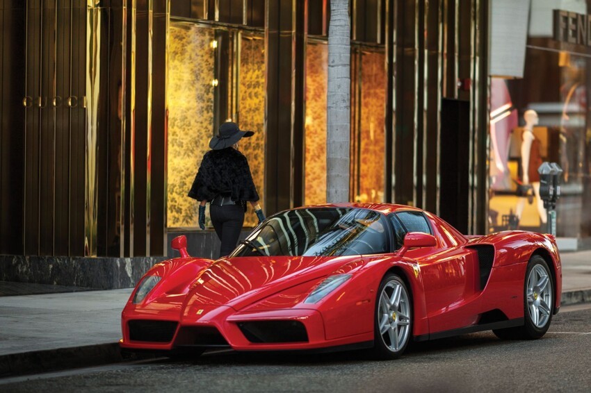 Флойд Мейвезер решил продать свой Ferrari Enzo 