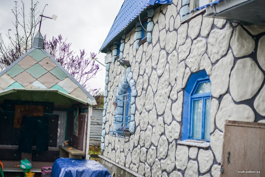 Сфинкс своими руками: строитель из Витебска создал для жены дом мечты