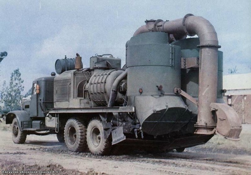 Вакуумно-уборочная машина В-63 разработана на заводе Росдормаш на шасси автомобиля КрАЗ-219 в 1960-х годах. Предназначена для удаления пыли с поверхности ВПП и рулёжек аэродромов: