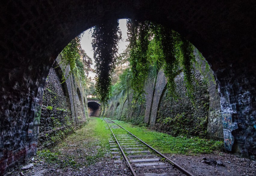 Птит Сантюр, заброшенная железная дорога в Париже