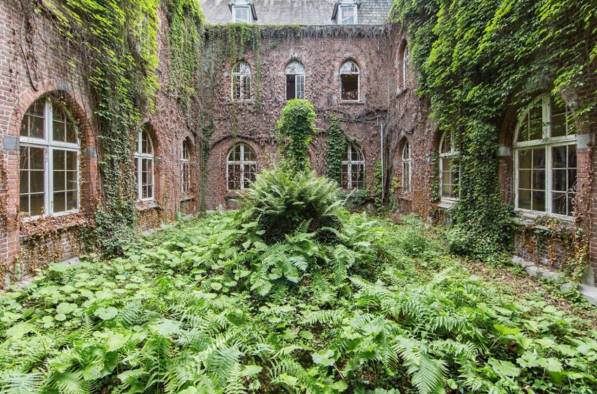 Заброшенный монастырь в Бельгии
