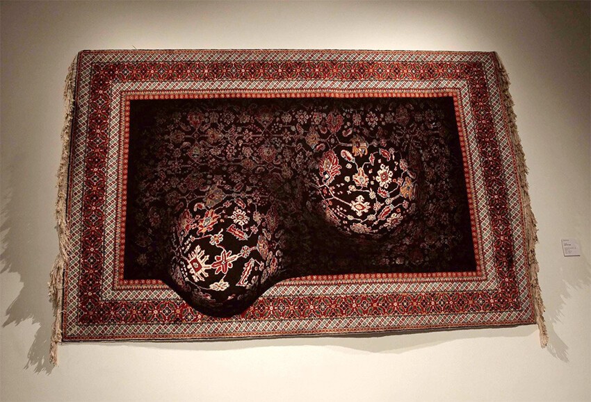 «Тающие ковры»: Художник создаёт необычные вещи на основе традиционных азербайджанских ковров