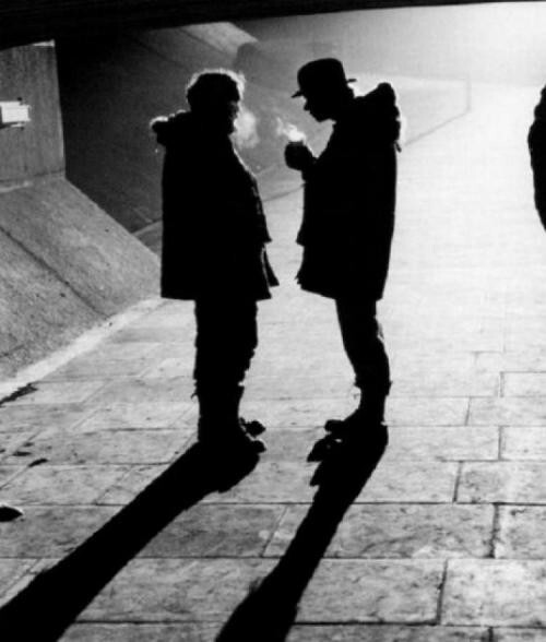 Стэнли Кубрик и Малкольм МакДауэлл на съёмках фильма "Заводной апельсин" (A Clockwork Orange), 1971 г.