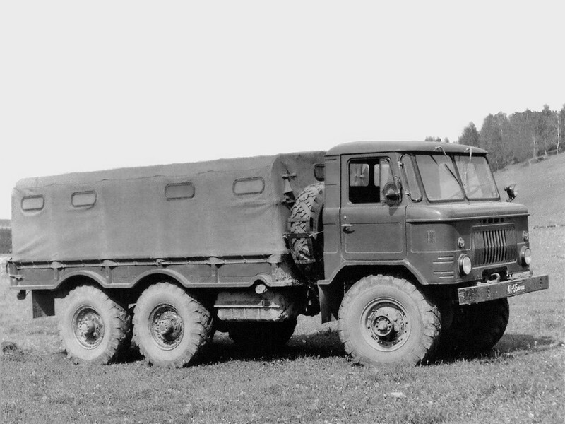 Удлиненный опытный грузовой автомобиль ГАЗ-34 и ГАЗ-63