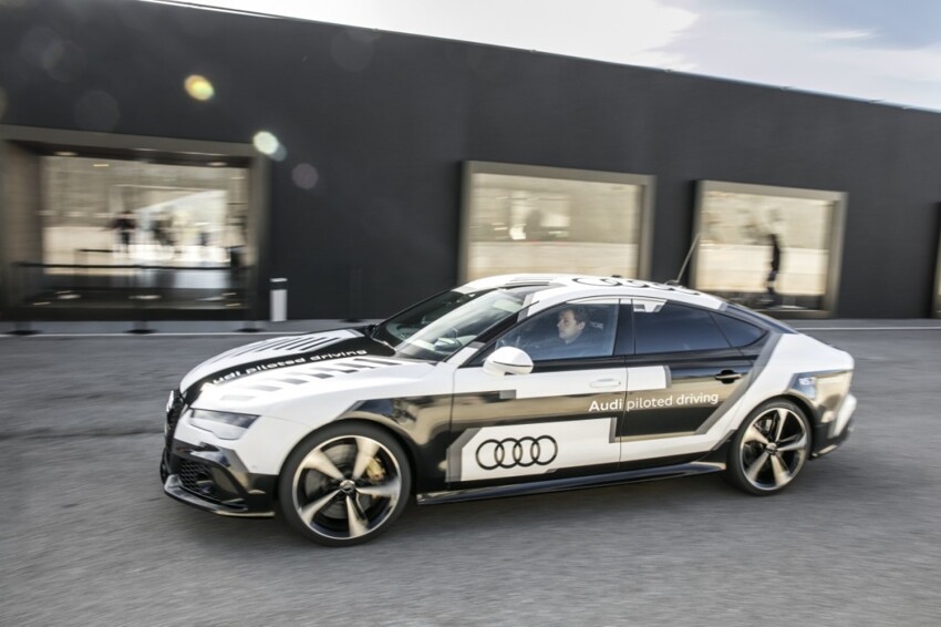 Audi с автопилотом поставила рекорд на гоночном треке