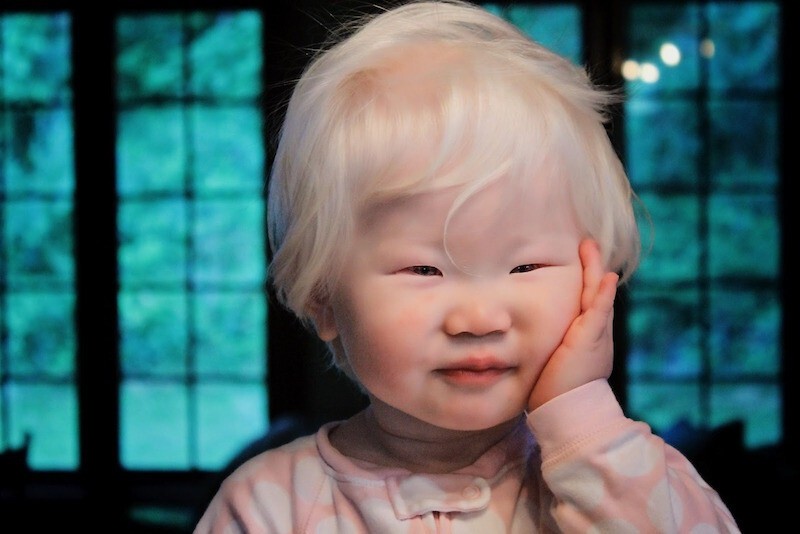 18. Маленький азиат-альбинос.