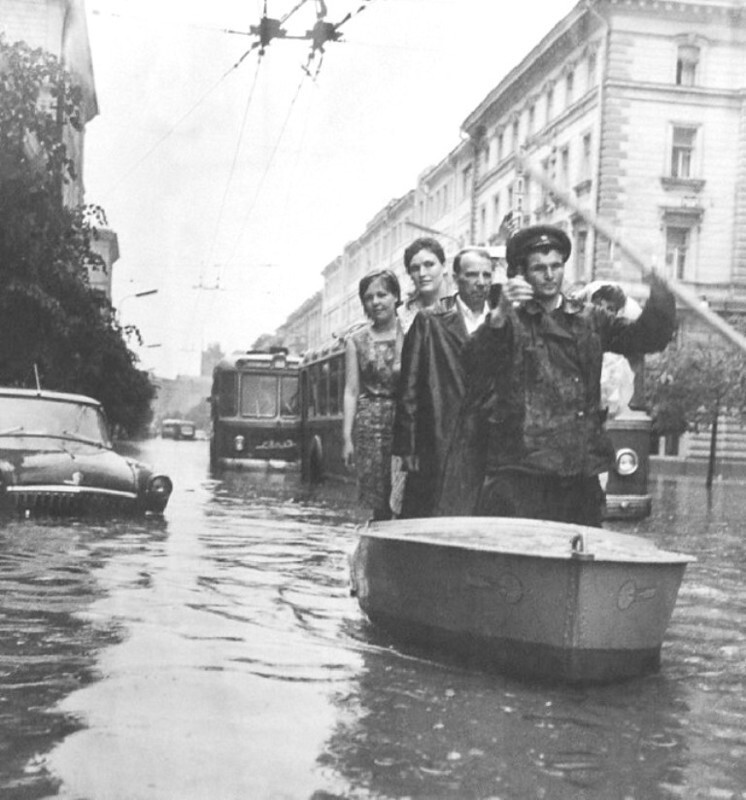 Наводнение в Москве, Неглинная улица, 1965 г