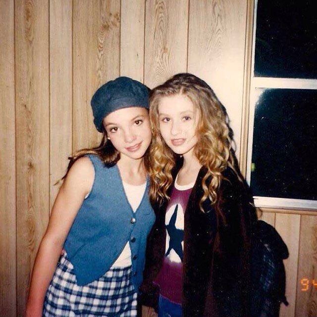  Бритни Спирс и Кристина Агилера, 1994