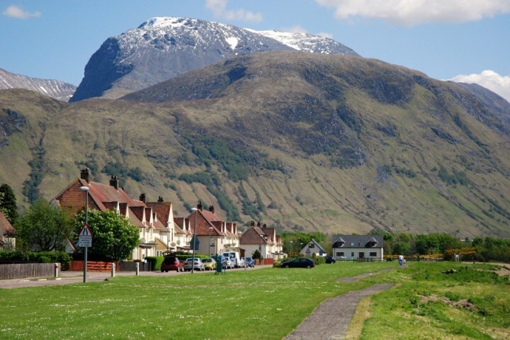 гора Бен Невис является самой высокой точкой Шотландии (более 1343 м).