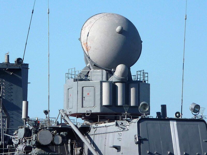 Крейсер "Москва" займет район рядом с Латакией для усиления обороны