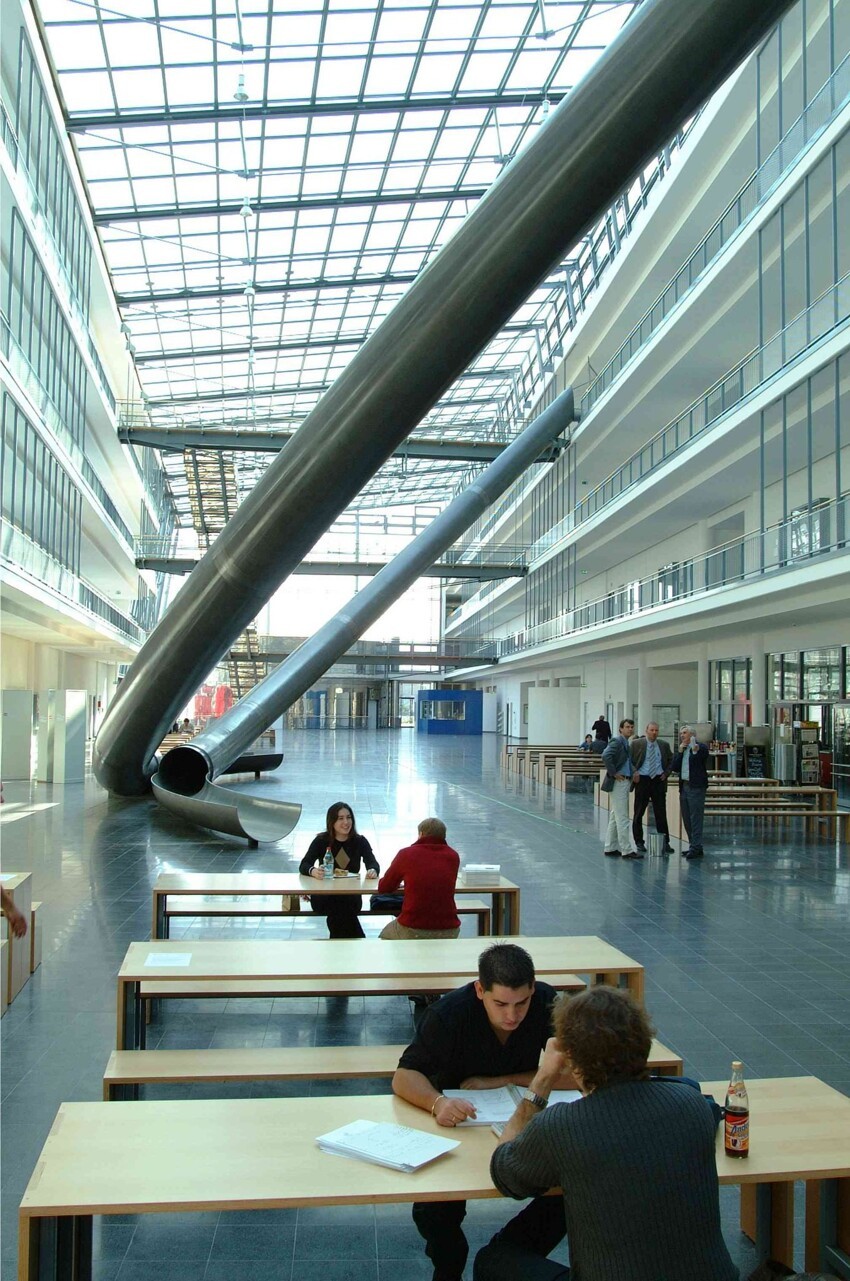 Гигантские горки в Техническом университете Мюнхена , Германия