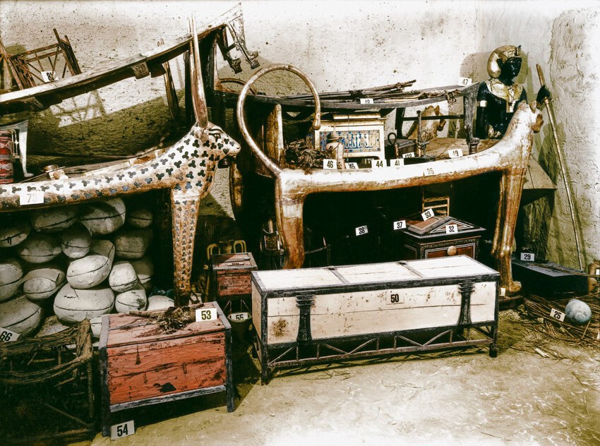 История обнаружения гробницы Тутанхамона в "цветных" фотографиях