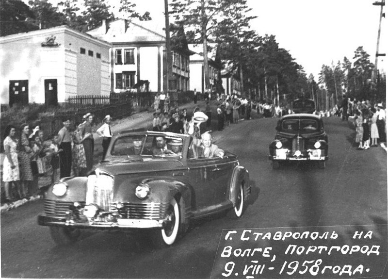  Хрущёв в Ставрополе на Волге, 1958: