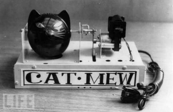 Японский прибор "Cat-Mew" (Кот-Мяу), созданный для отпугивания мышей, 1963
