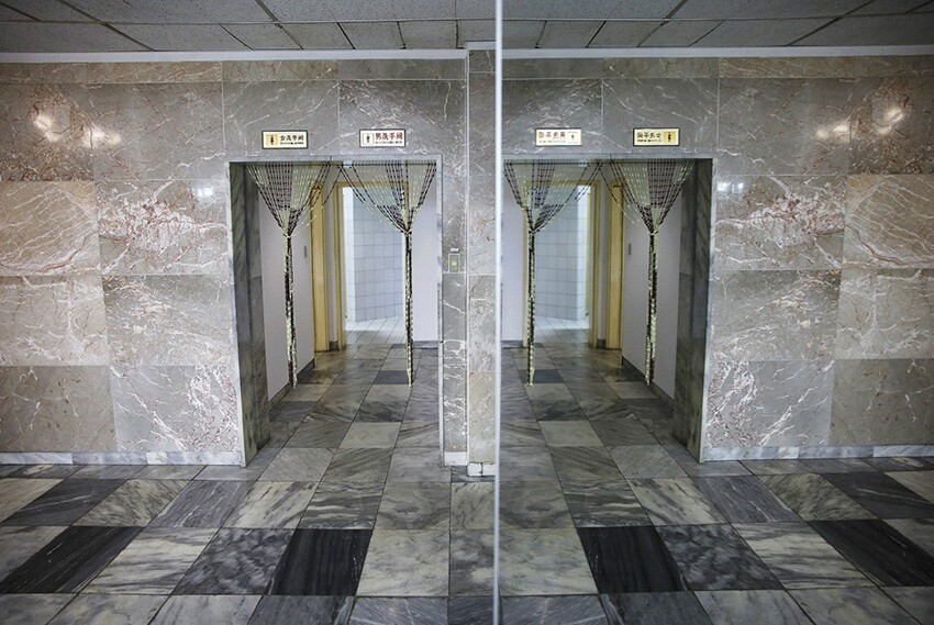 Туалет для посетителей отеля Yanggakdo International Hotel в Пхеньяне (КНДР)