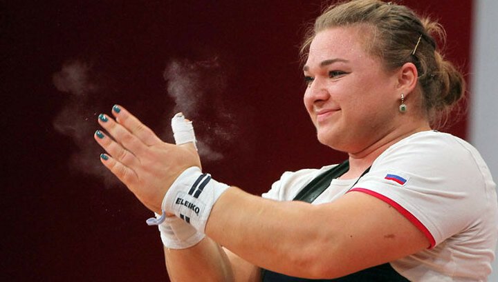 Россиянка Каширина выиграла золото на чемпионате мира по тяжелой атлетике