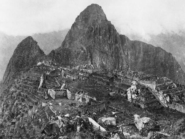 Первое фото таинственного города инков Мачу-Пикчу, сделанное сразу после его обнаружения, 1912 год.