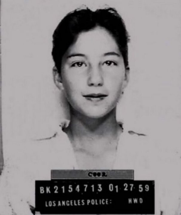 13 летняя Шер, арестованная за угон маминой машины. Лос–Анджелес, 1959 год.