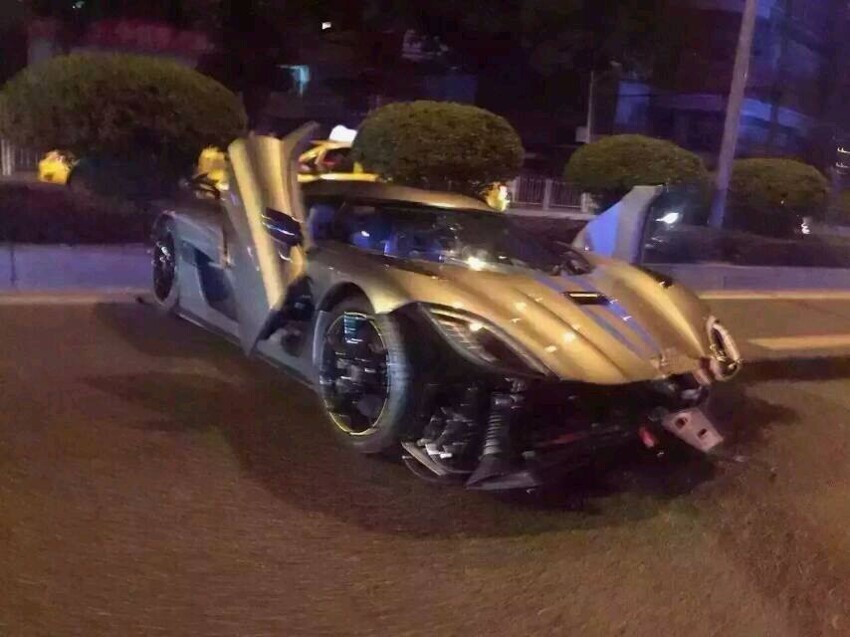 В Китае разбили эксклюзивный суперкар Koenigsegg