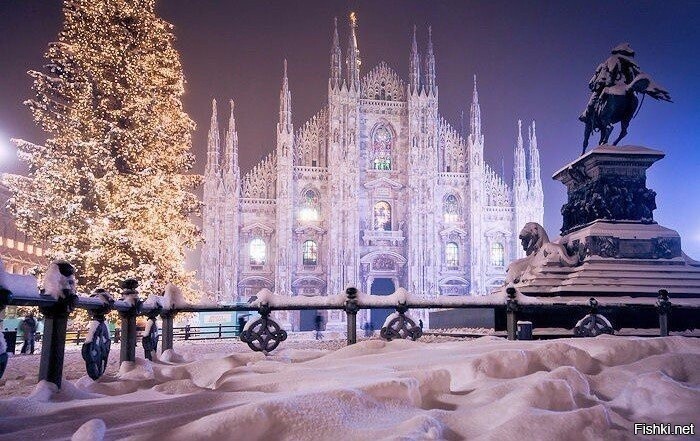 Заснеженный кафедральный собор, Милан, Италия