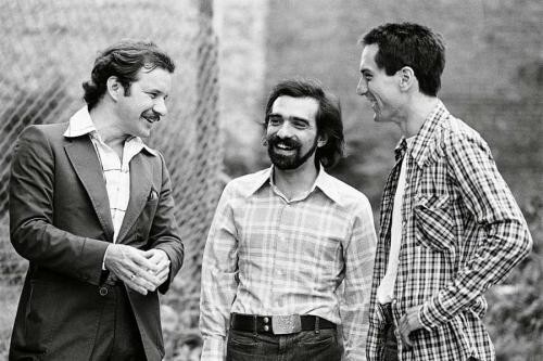 Сценарист Пол Шредер, Мартин Скорсезе и Роберт Де Ниро на сьемках фильма "Таксист", 1975 год