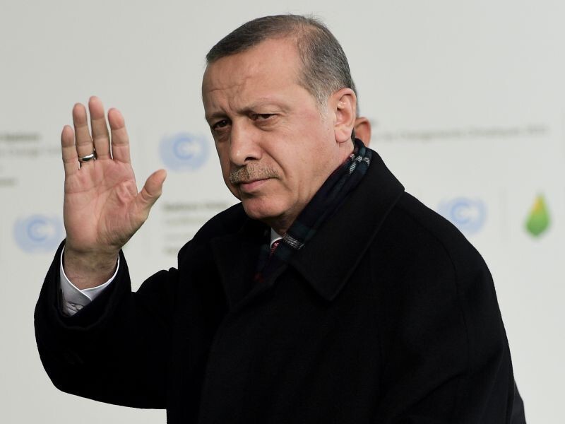 1. Президент Турции Реджеп Эрдоган заявил о своей готовности покинуть пост, если будет доказано, что Анкара действительно покупала нефть у группировки ДАИШ (ИГ)