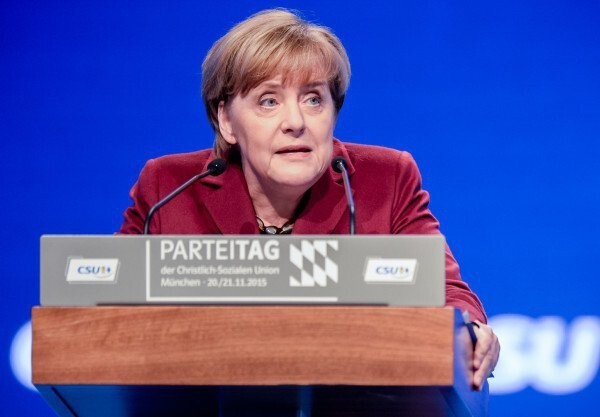 Пляски Меркель вокруг Турции нагревают ЕС и вызывают раздражение в Германии