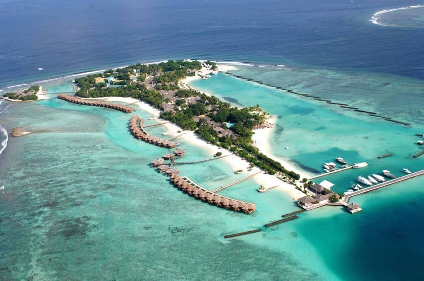 9. Мальдивские острова    298 кв. км