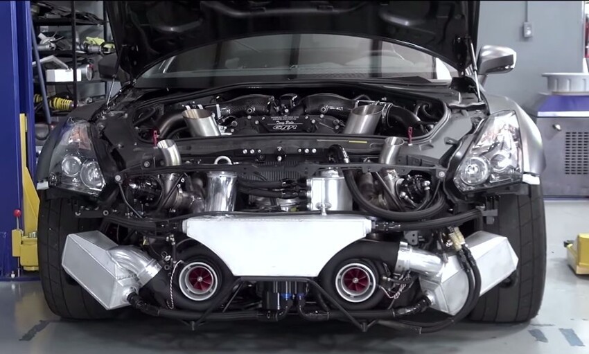 Nissan GT-R установил новый рекорд скорости на 1/2 мили