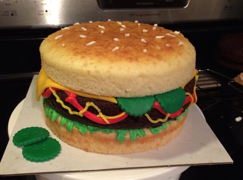 Торт для любителя гамбургеров 