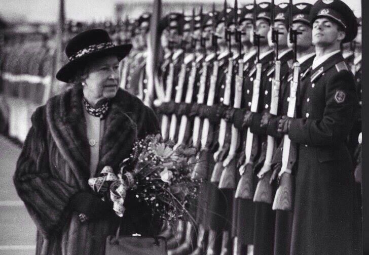 Первый и последний визит королевы Англии Елизаветы II в Россию. 17 октября 1994 года
