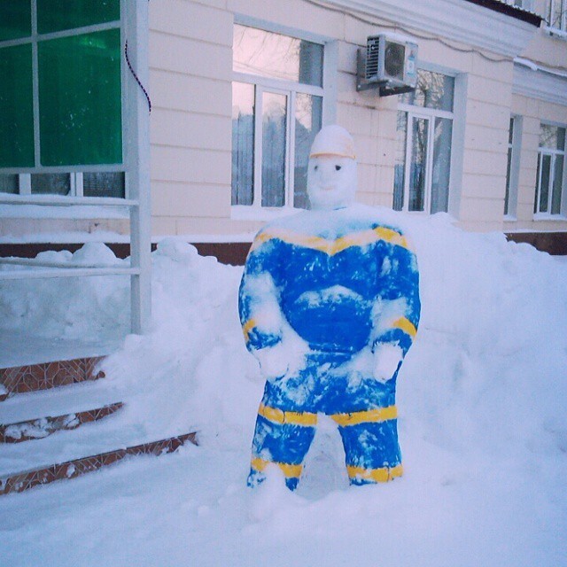 Снеговики в наших дворах!