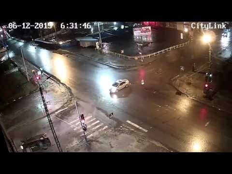 Авария во время погони в Петрозаводске 06 12 2015 