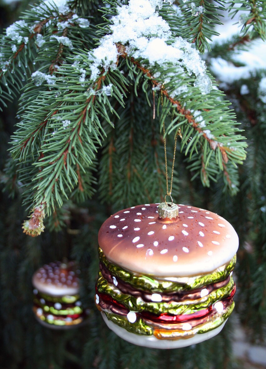 Гамбургеры на елке