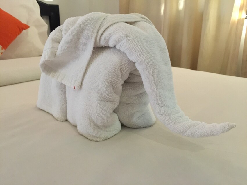 Слон из полотенец