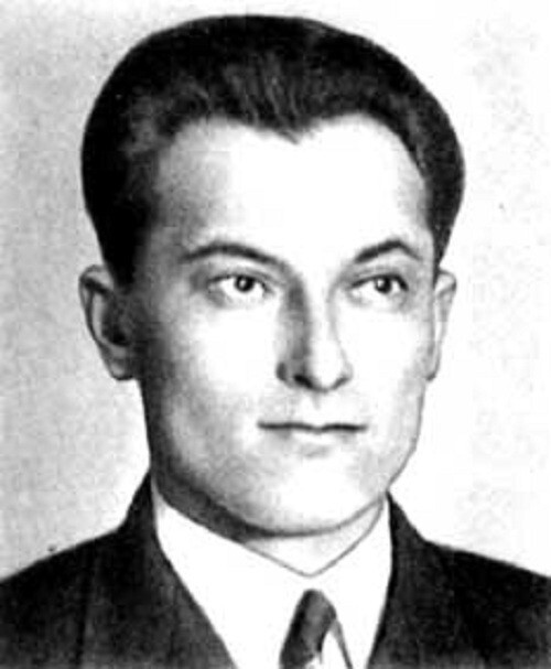 Петров Евгений Петрович