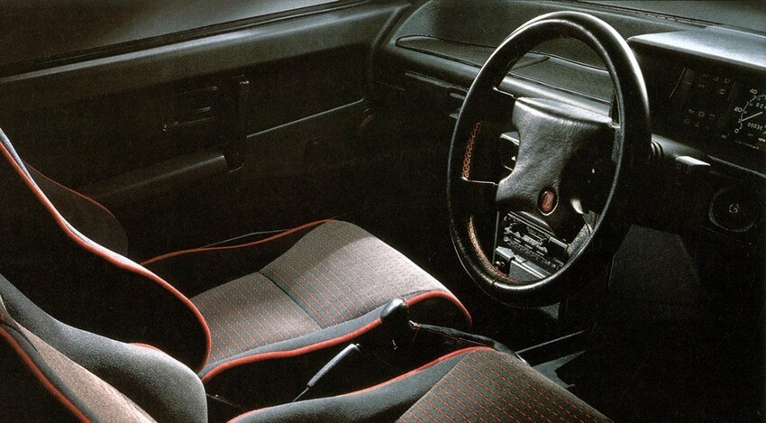 Чем же отличались автомобили ВАЗ с правым расположением рулевого управления от обычных моделей?