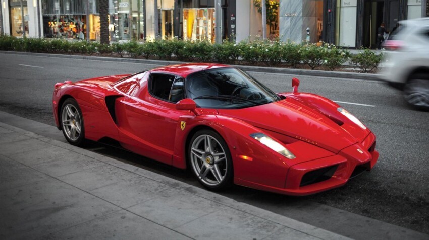 6. 2003 Ferrari Enzo (шасси 135440) $3 300 000