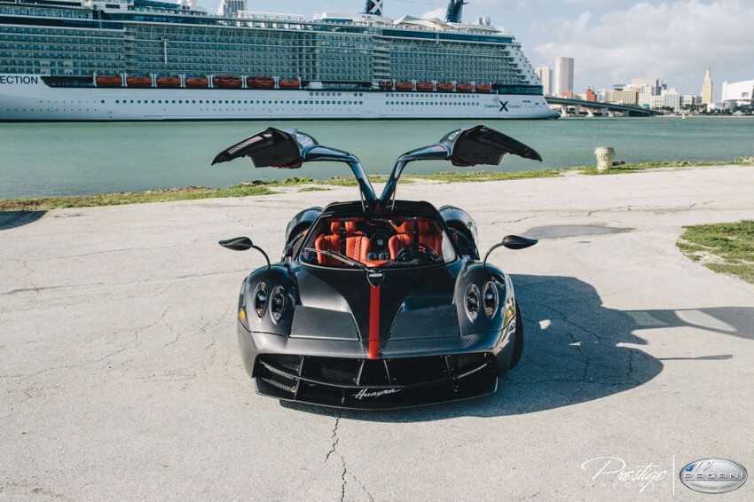 Pagani сделал особую Huayra для дилера в США