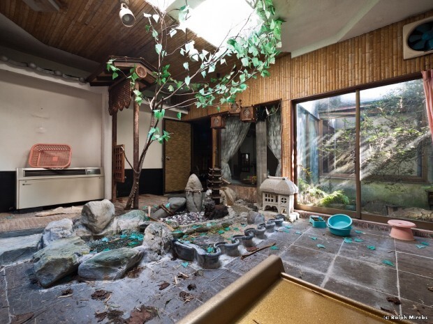 Когда природа победила цивилизацию: заброшенный отель в Японии