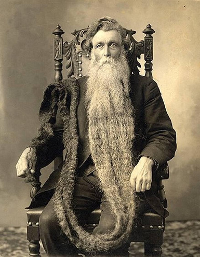 Это Hans Langseth - обладатель самой длинной бороды в истории . США. 1867 г.