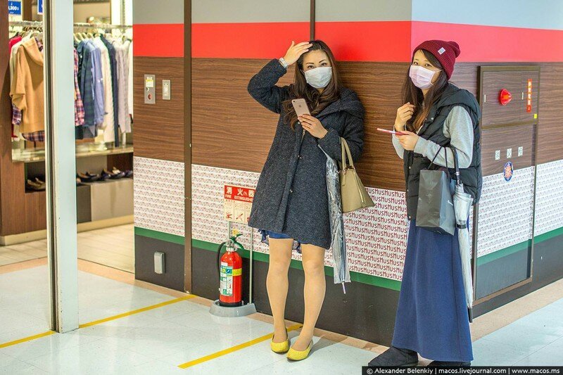 Зачем японцы носят маски?